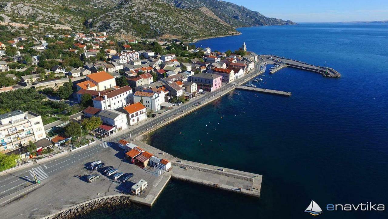 Apartmani Cindric Karlobag Buitenkant foto